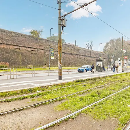 Little Attico Porta Romana - Terme - Centro 公寓 *